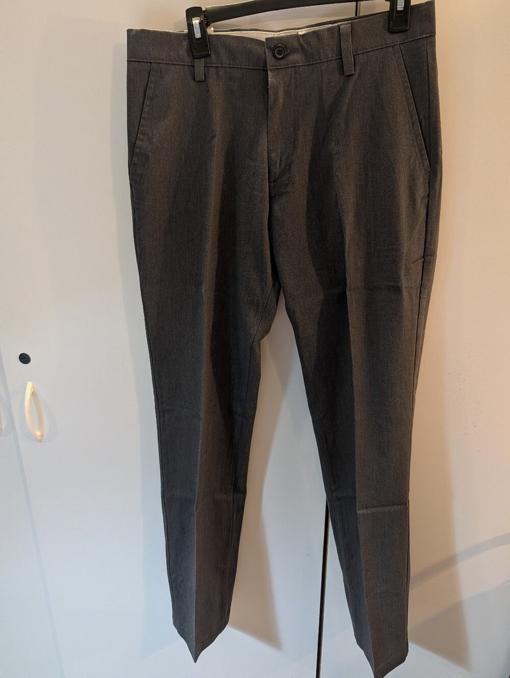 Dockers 31 x 32 Men's Charcoal Grey Dress Pants - Straight Fit NWT